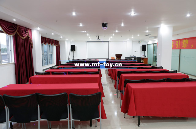 爱飞游乐儿童乐园设备工厂环境